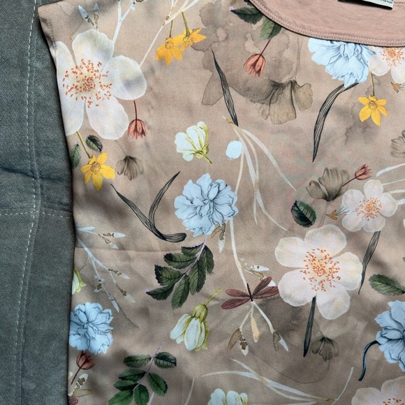 Zara Floral Blouse in Beige and Yellow - Picture 4 of 7